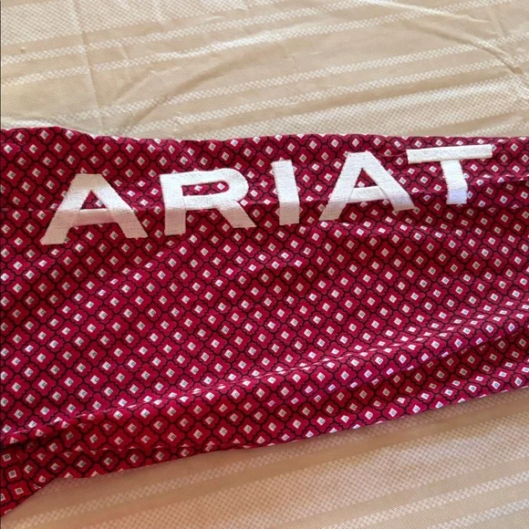 Ariat Women’s Red and White Patterned Shirt - Picture 9 of 11